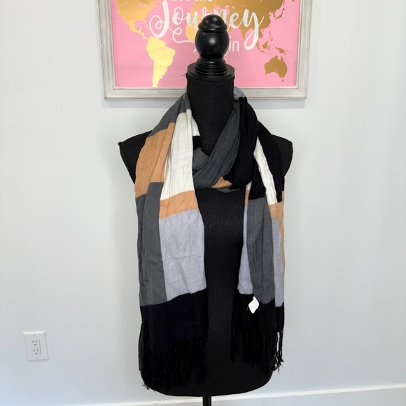 Apt.9 Neutral Women's Scarf - Picture 3 of 4